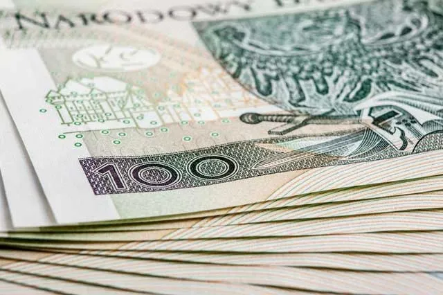 Zdjęcie Sekretarki w policji - realne zarobki na różnych stanowiskach w 2025