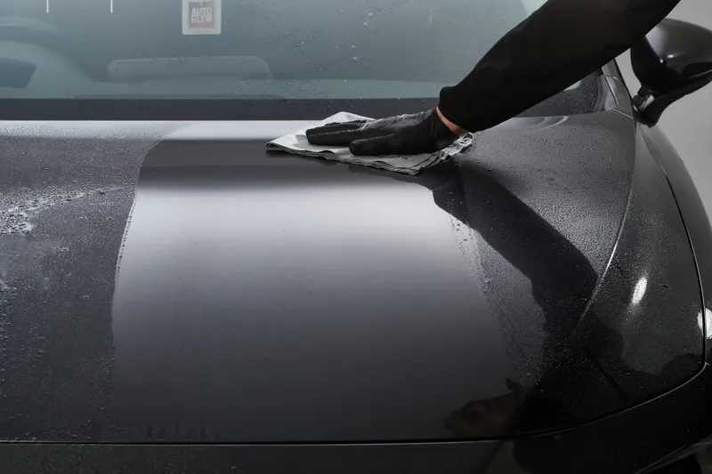 Zdjęcie Ceramika na auto co daje - Odkryj niespodziewane korzyści dla lakieru