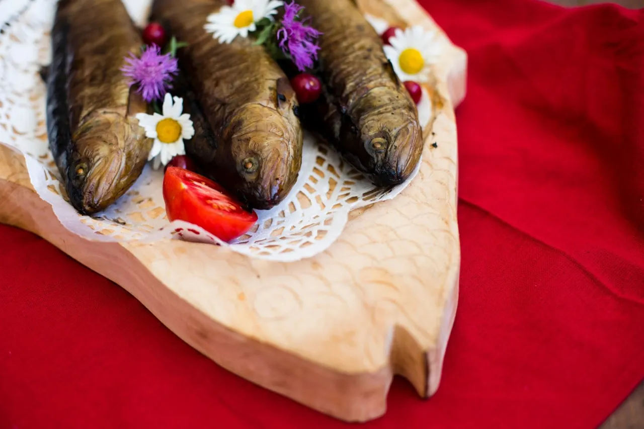 Zdjęcie Gdzie zjeść w Stawach Milickich? Najlepsze restauracje z rybami