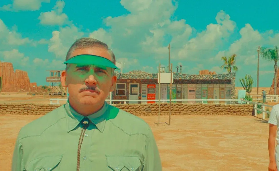 Zdjęcie Asteroid City - zabawna nowa komedia sci-fi z 2023 roku. Recenzja