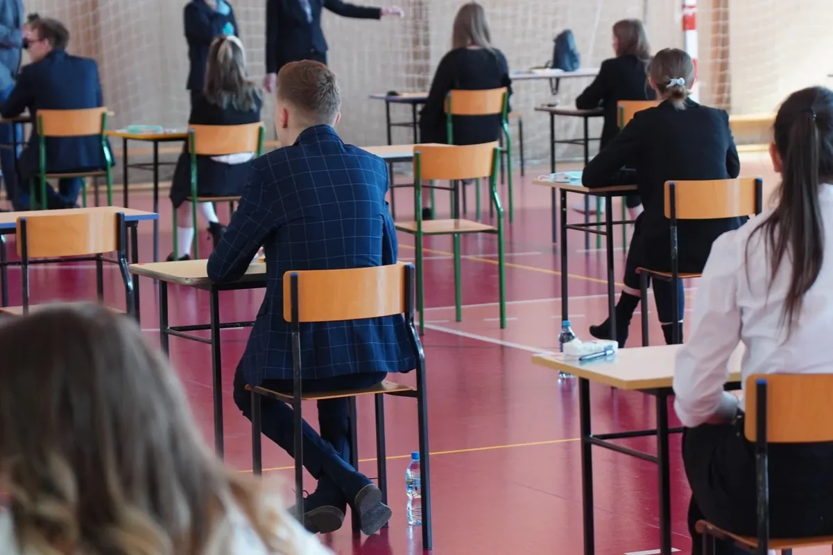 Zdjęcie Ile procent trzeba mieć na egzaminie zawodowym, aby zdać bez stresu?