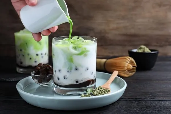 Zdjęcie Jak zrobić pyszną herbatę bubble tea w domu – prosty przepis krok po kroku