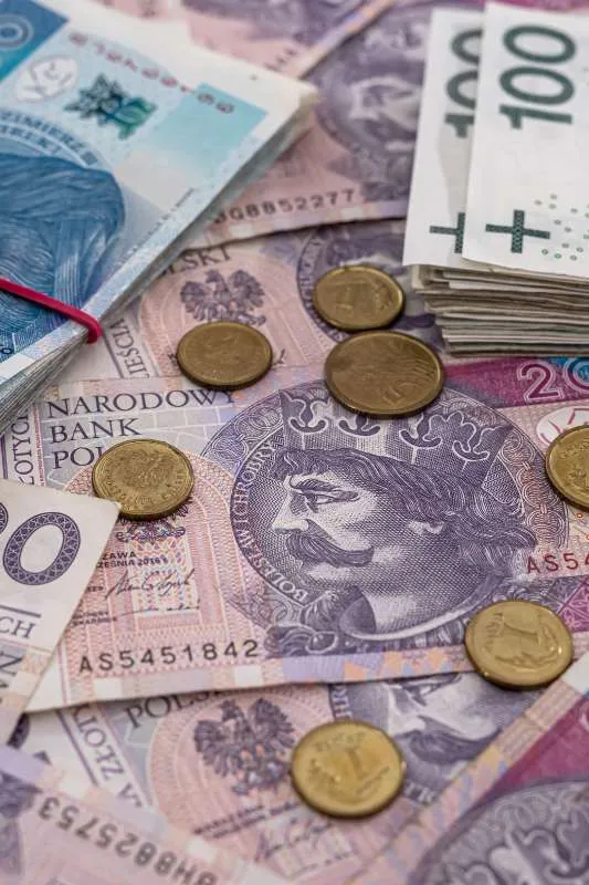 Zdjęcie Kiedy naliczane są odsetki za opóźnienie w transakcjach handlowych? Sprawdź zasady i konsekwencje