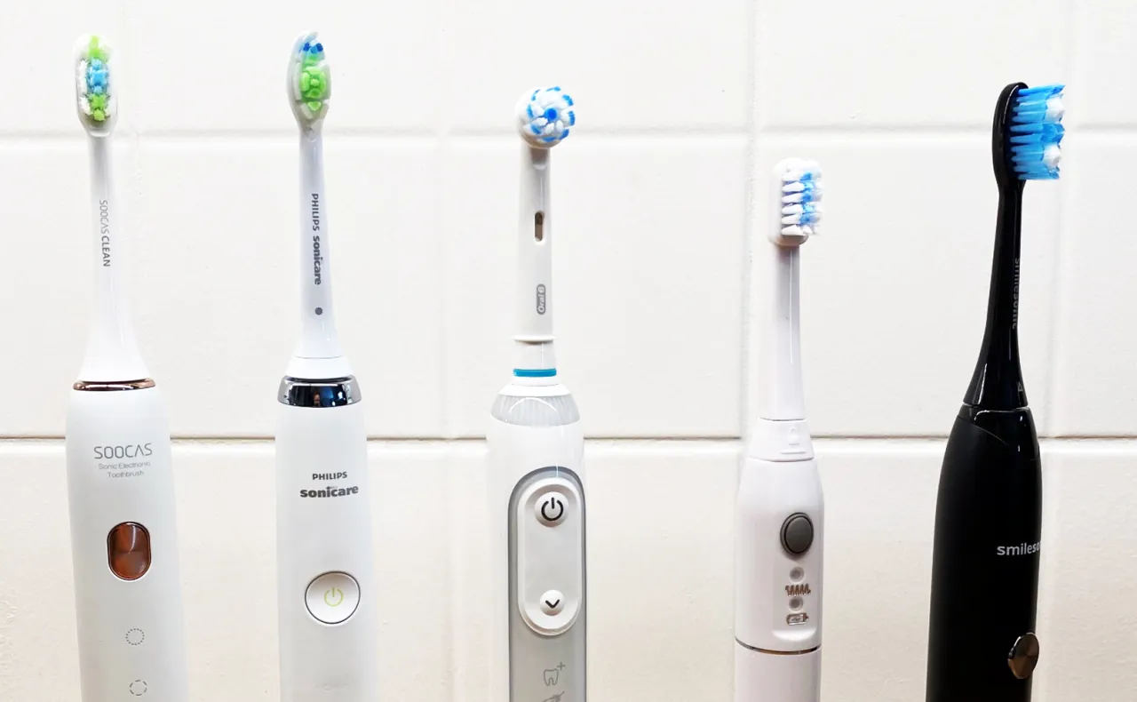 Zdjęcie Która szczoteczka soniczna lepsza: Oral-B czy Philips Sonicare?