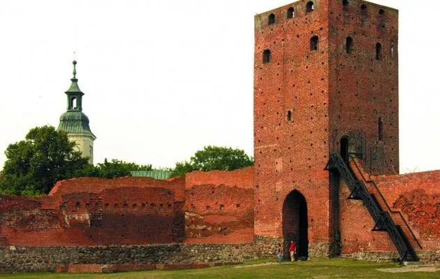 Zdjęcie Grójec atrakcje, które zaskoczą każdego miłośnika owoców i natury