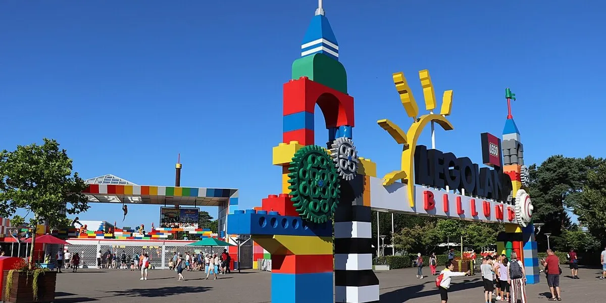 Zdjęcie Jak dojechać z lotniska Billund do Legolandu bez zbędnych kosztów