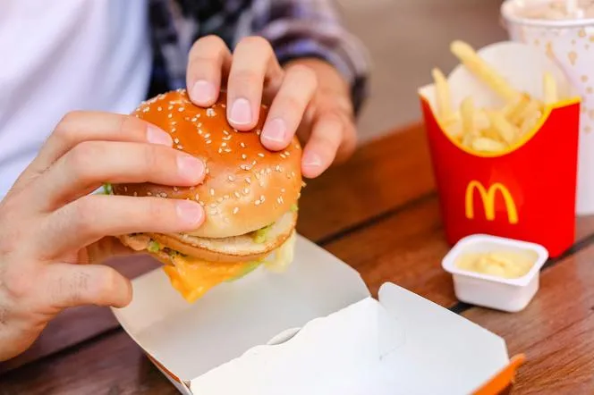 Zdjęcie Jak zrobić sos śmietanowy z McDonald's w domu – prosty przepis na idealny smak