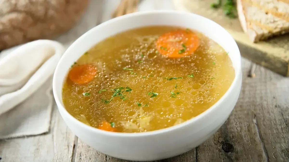 Zdjęcie Jak zrobić rosół wegetariański, który zaskoczy smakiem i aromatem