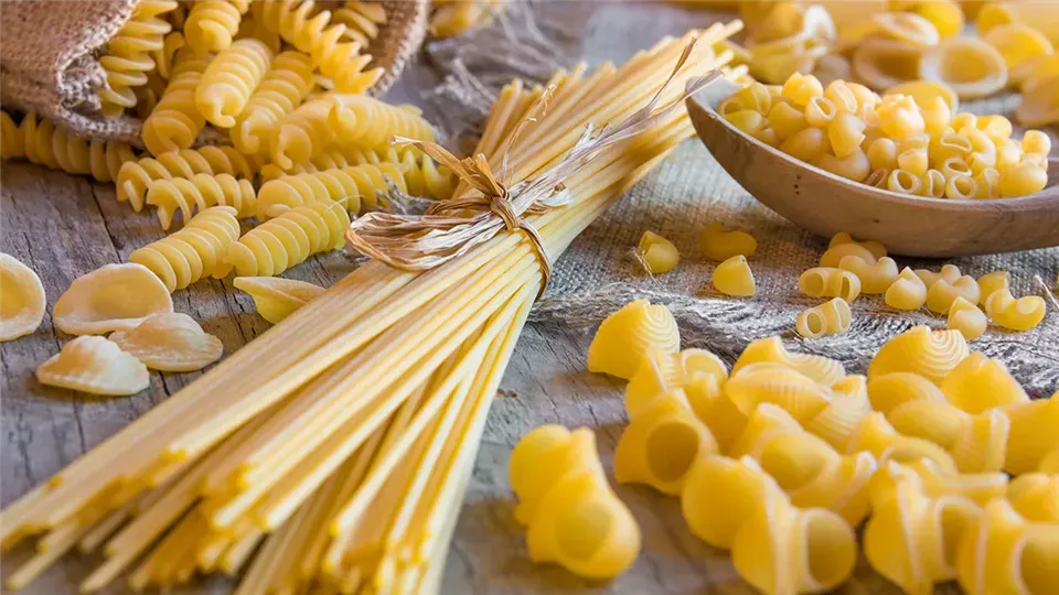 Zdjęcie Makaron spaghetti surowy kcal – ile naprawdę ma kalorii?