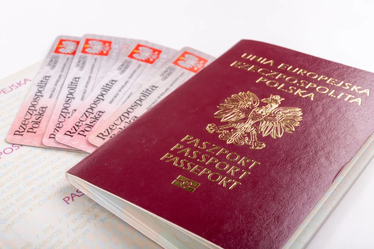 Zdjęcie Jak sprawdzić ważność paszportu online i uniknąć problemów w podróży