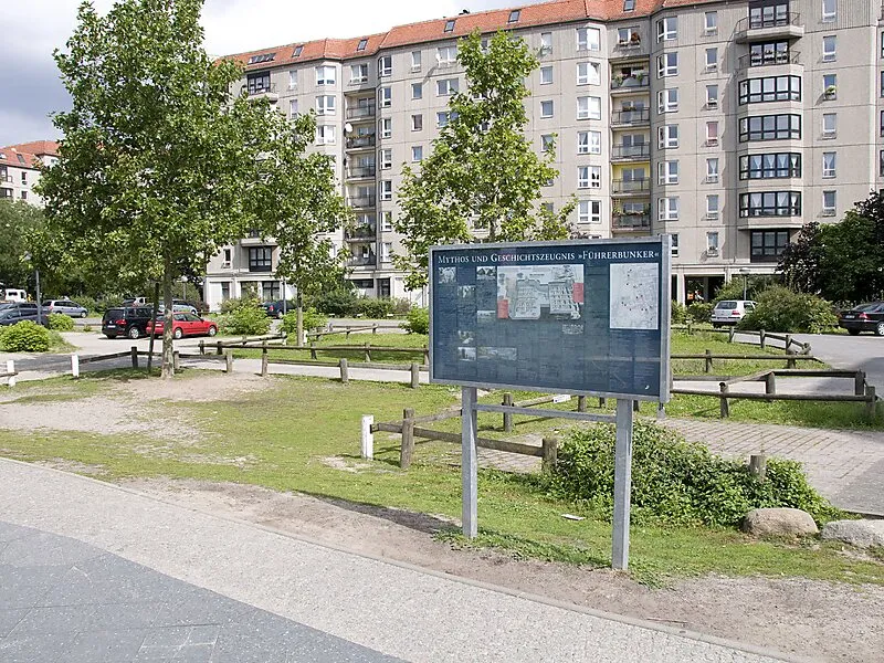 Zdjęcie Gdzie był bunkier Hitlera w Berlinie? Odkryj jego tajemnice i historię