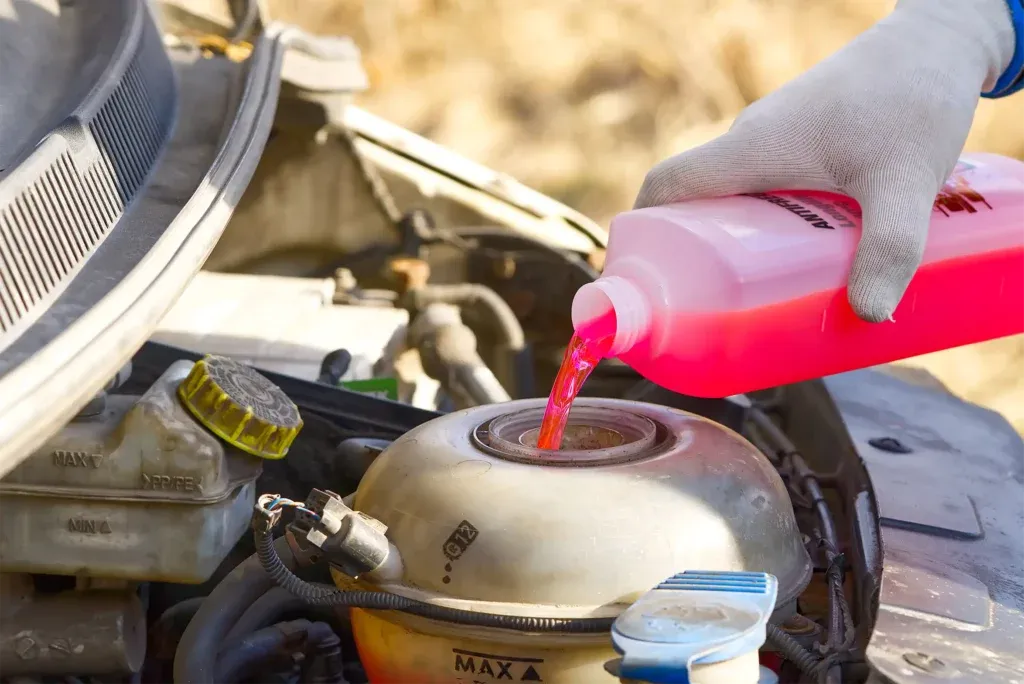 Zdjęcie Jak wybrać płyn do chłodnicy na zimę, by uniknąć problemów z silnikiem