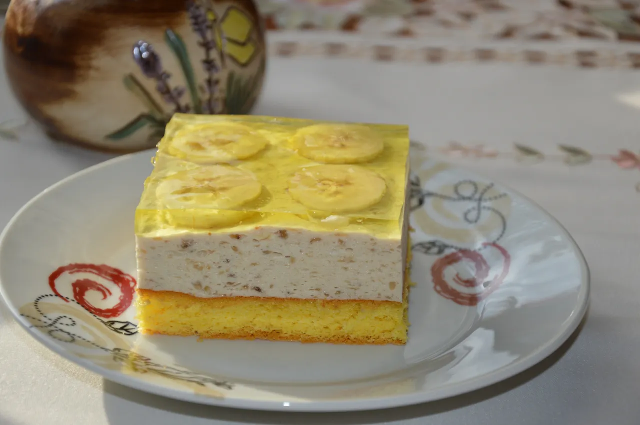 Zdjęcie Przepis na ciasto bananowiec - pyszny deser z dojrzałych bananów