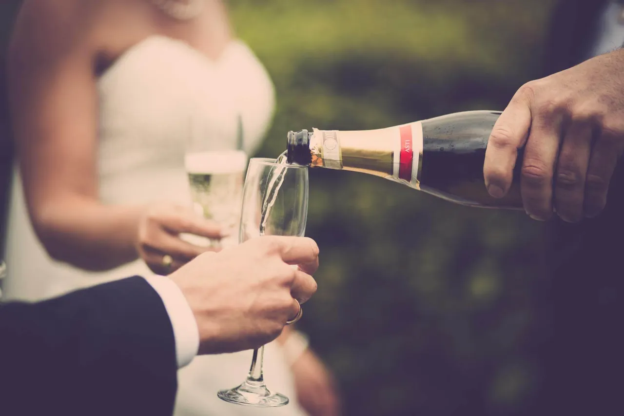 Zdjęcie Barman na wesele o co pytać, aby uniknąć nieprzyjemnych niespodzianek
