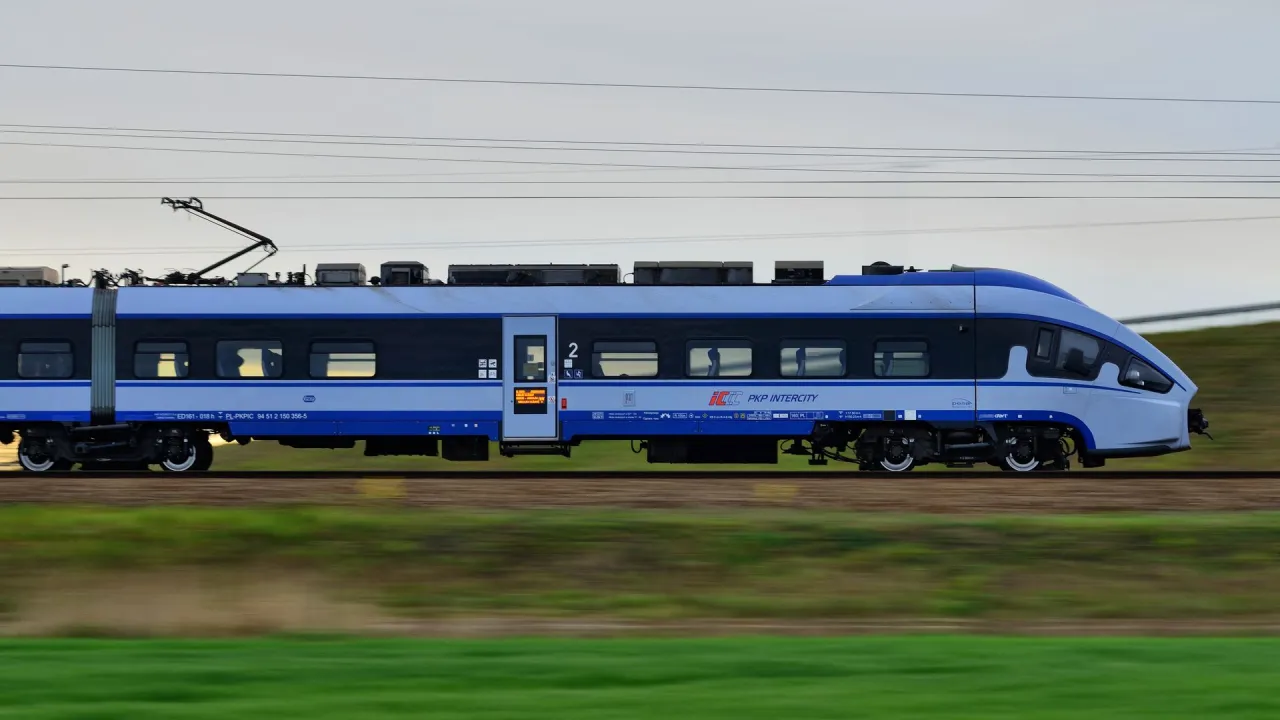 Zdjęcie Jaki bilet dla 5 latka PKP? Sprawdź zniżki i opcje podróży