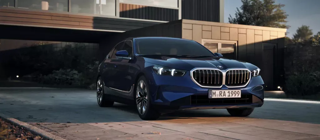 Zdjęcie Najnowsze BMW serii 5: Zaskakujące zmiany i wyjątkowe osiągi