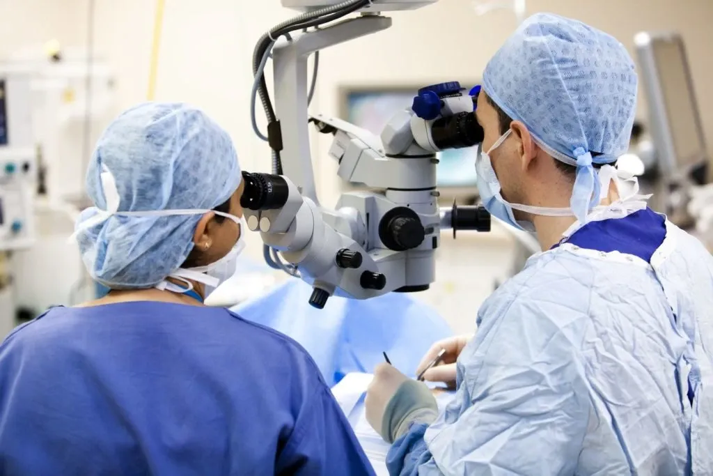 Zdjęcie Gdzie najlepiej wykonać laserową korekcję wzroku w Warszawie: ranking klinik
