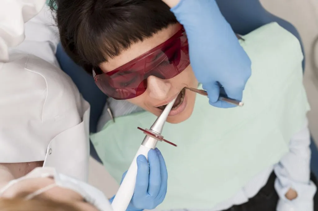 Zdjęcie Jak się znieczulić przed dentystą, by uniknąć bólu i lęku?