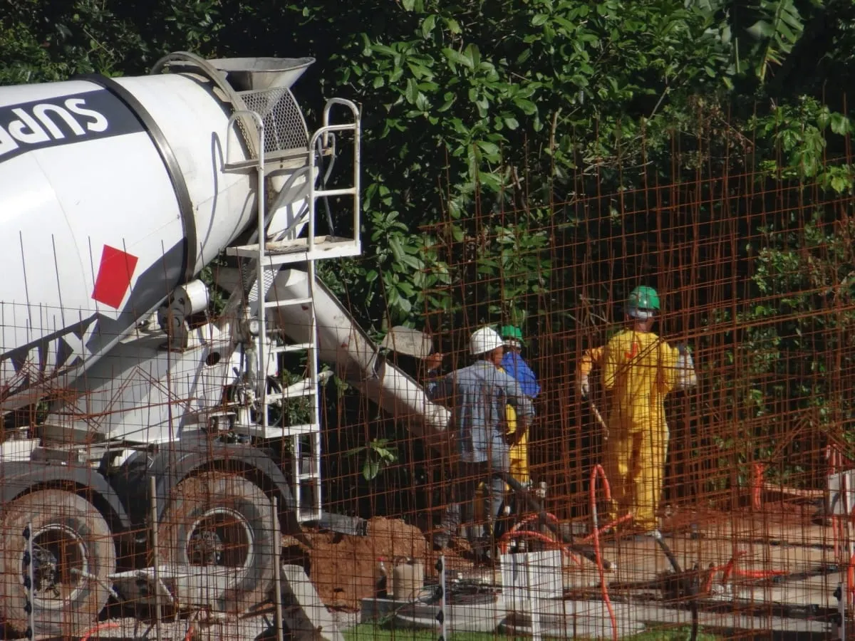 Zdjęcie Ile kosztuje metr betonu z betoniarki? Ceny i ukryte koszty