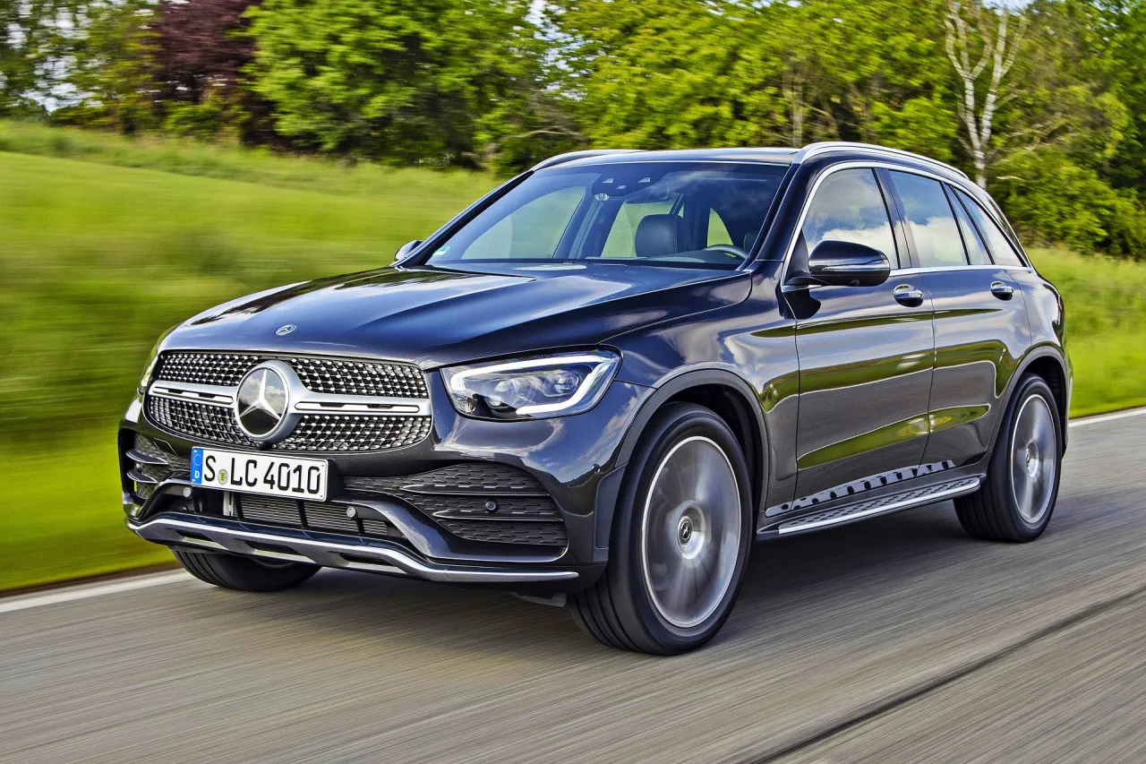 Zdjęcie Mercedes GLC jaki silnik wybrać, aby uniknąć wysokich kosztów paliwa?