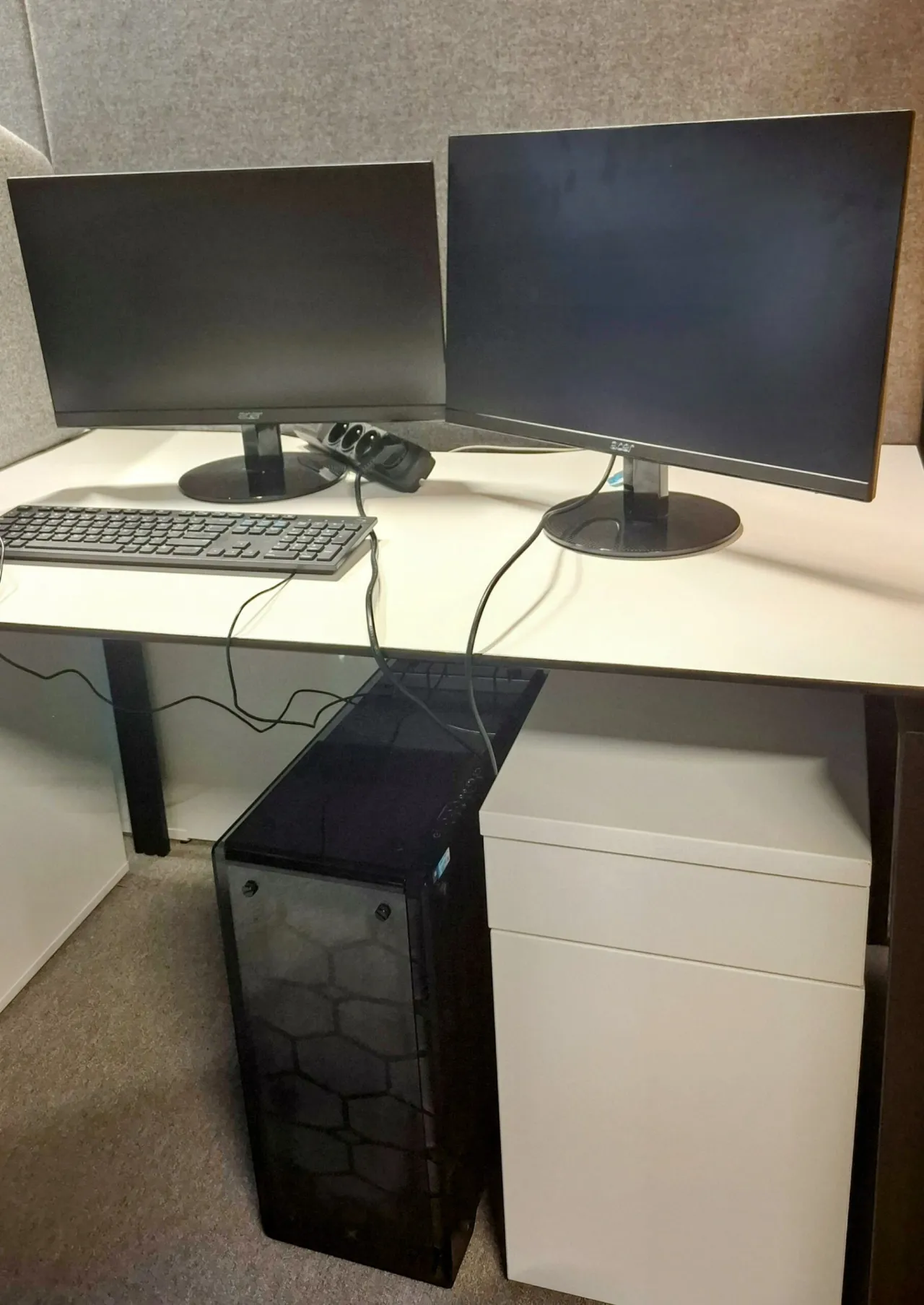 Zdjęcie Jak podłączyć 2 monitory do 1 HDMI i uniknąć problemów z wyświetlaniem