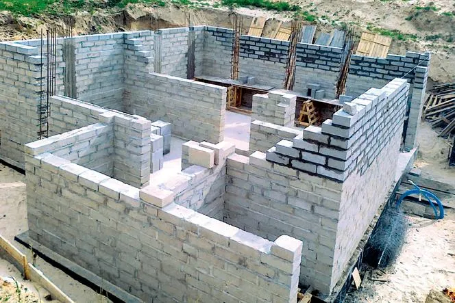 Zdjęcie Jak zbudować piwnicę z bloczków betonowych: krok po kroku