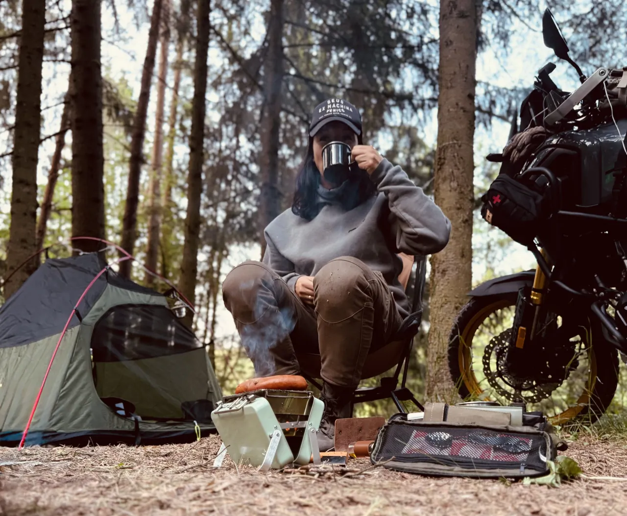 Zdjęcie Co zabrać na wyprawę motocyklową? Kluczowe elementy, które musisz mieć