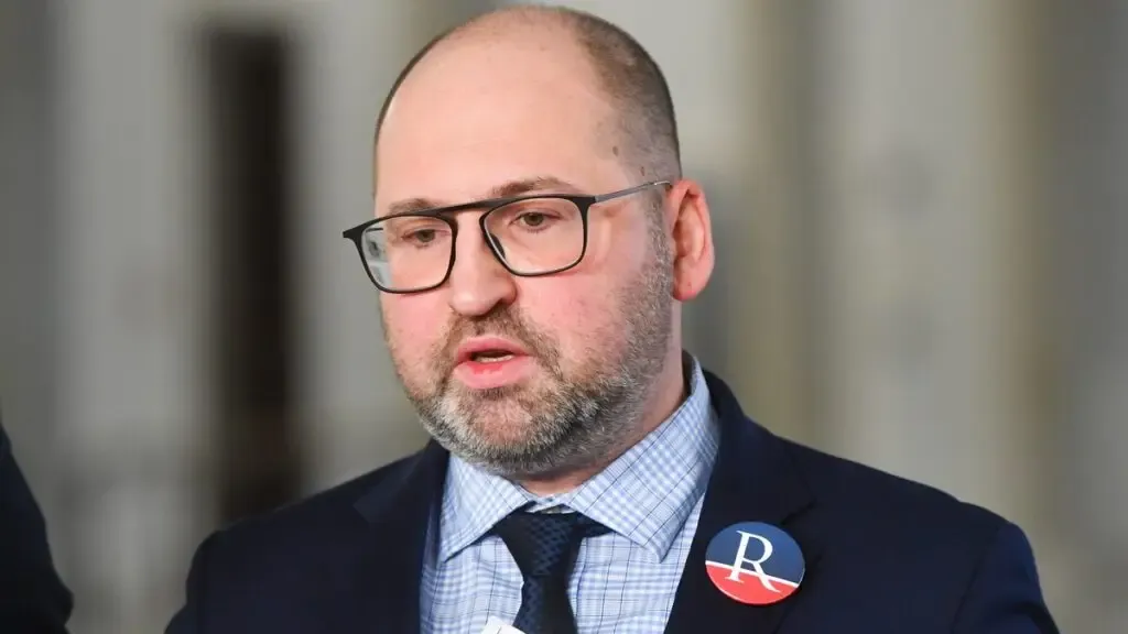 Zdjęcie Ile dzieci ma Adam Bielan? Zaskakujące fakty o jego rodzinie i życiu prywatnym