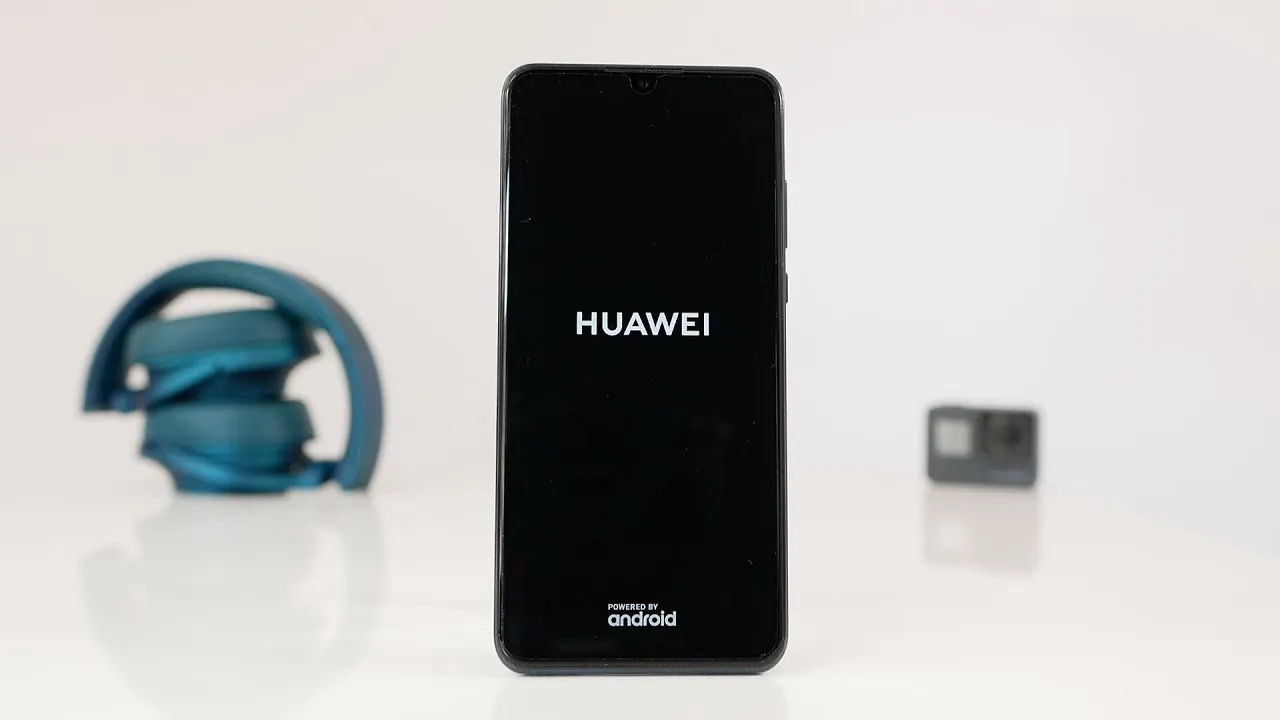 Zdjęcie Pojemność baterii Huawei P30 Lite – dlaczego warto ją znać?