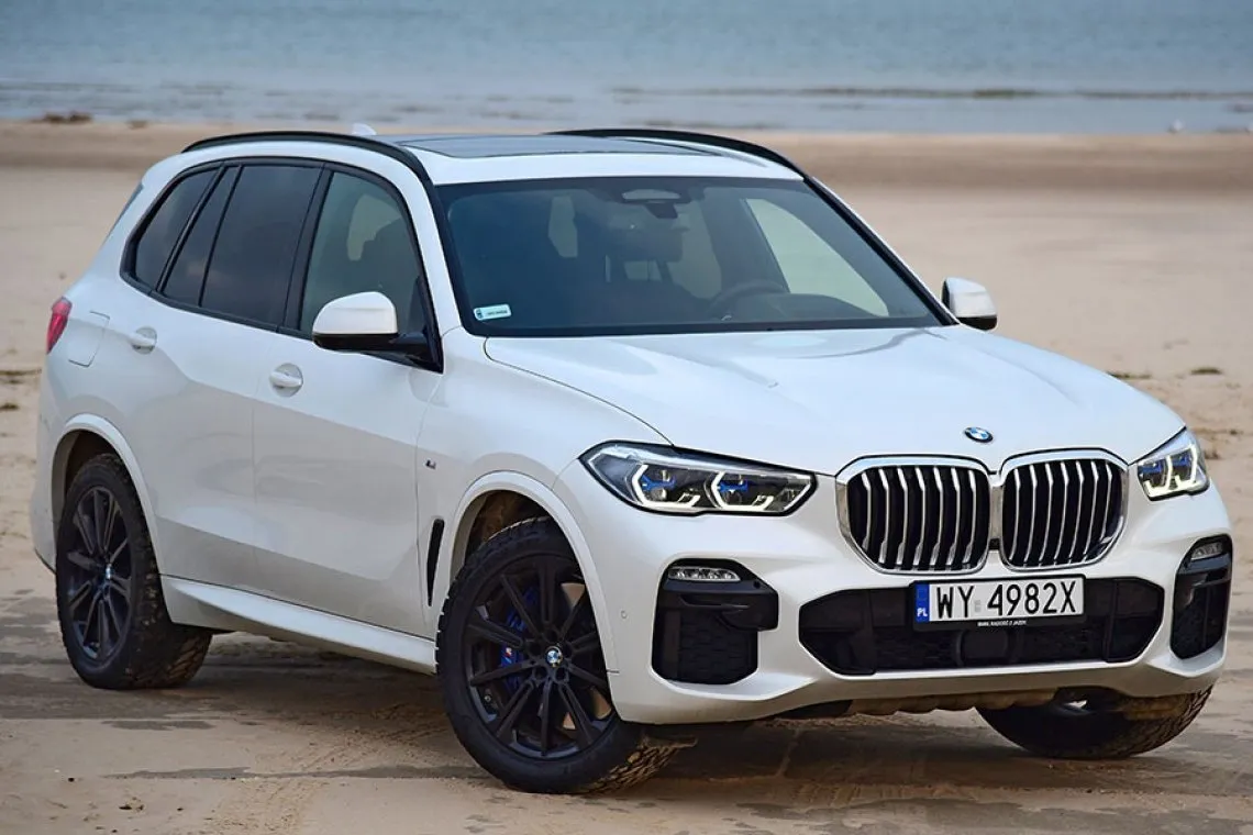 Zdjęcie BMW X5 3.0 d - luksusowy SUV z doskonałymi osiągami i komfortem jazdy