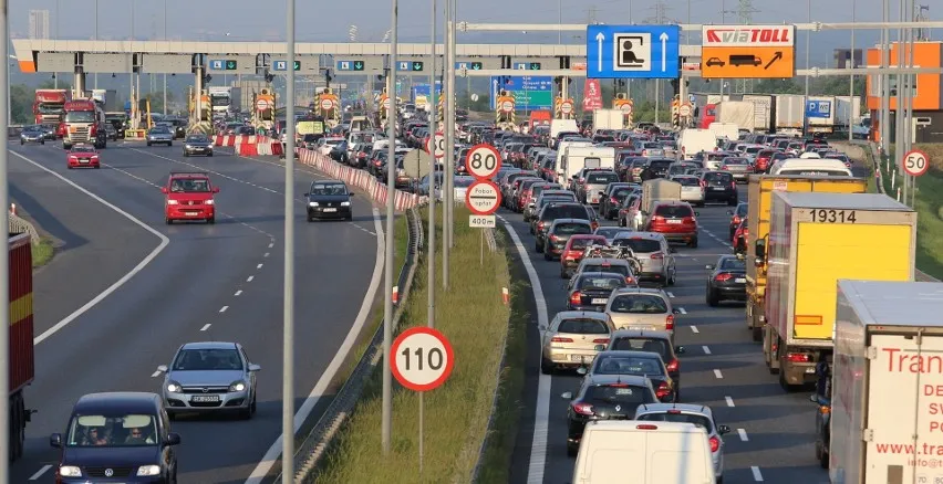 Zdjęcie Czy autostrada A2 jest przejezdna? Sprawdź aktualne utrudnienia i opłaty