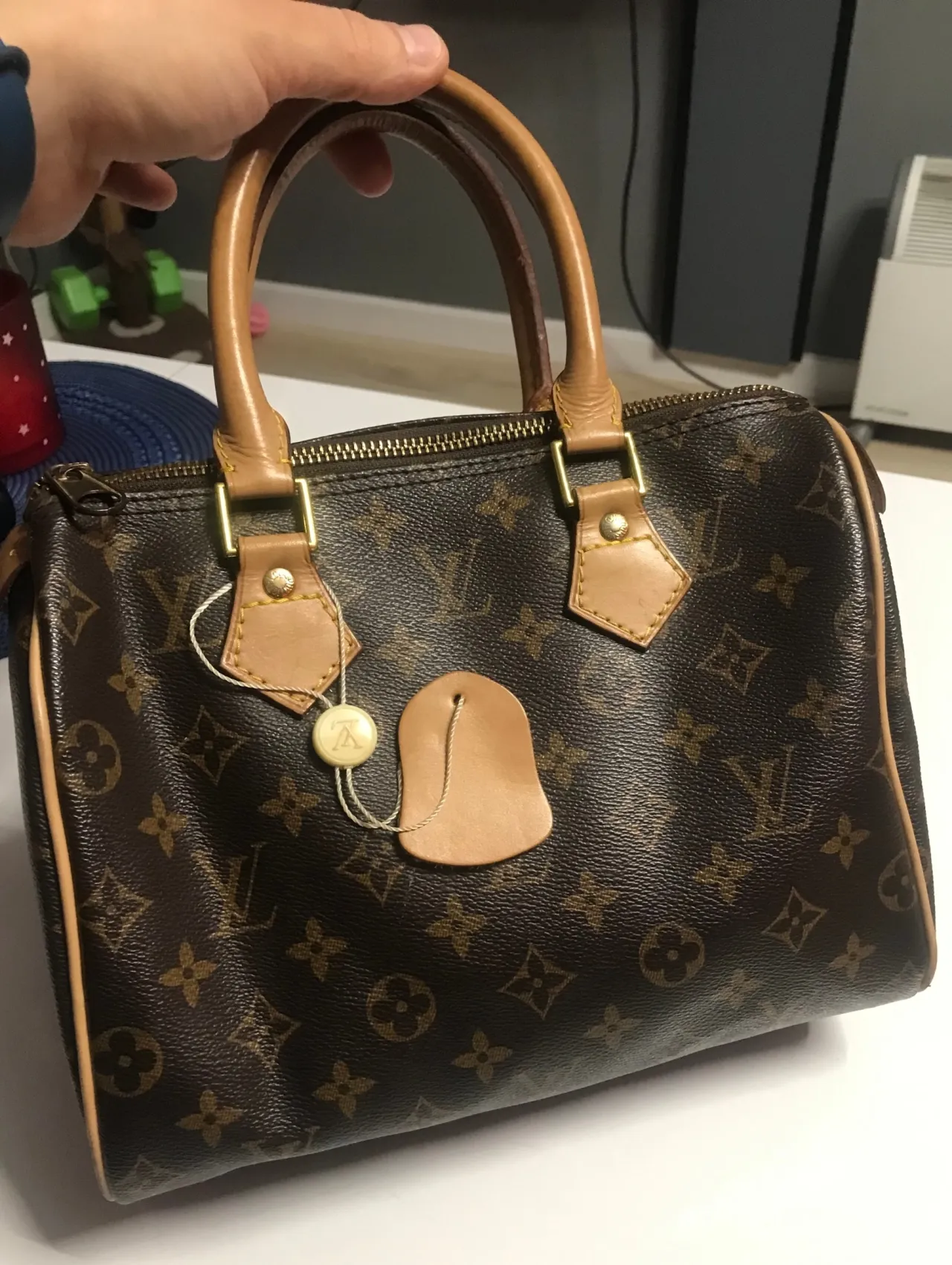 Zdjęcie Gdzie kupić Louis Vuitton w Warszawie - Sprawdź najlepsze opcje