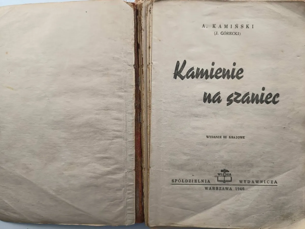 Zdjęcie Dlaczego Kamienie na szaniec to literatura faktu? Fakty i tajemnice historyczne