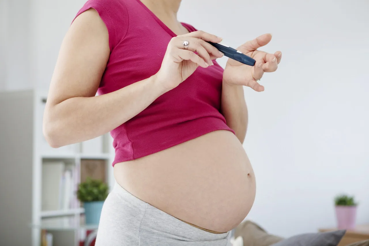 Zdjęcie Hipoglikemia w ciąży: Objawy, które mogą zagrażać twojemu dziecku