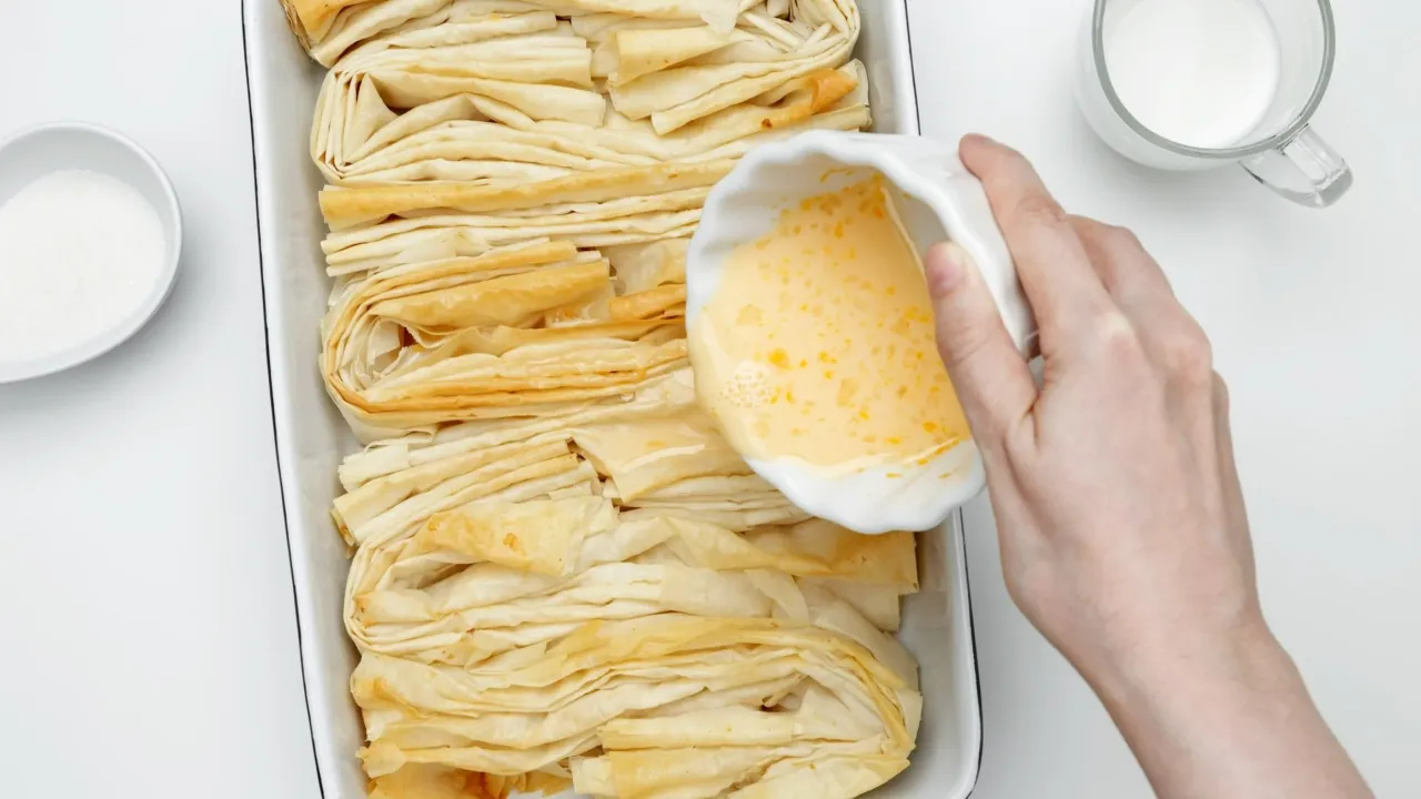 Zdjęcie Pomysły na słodkie desery z ciasta filo, które zachwycą każdego