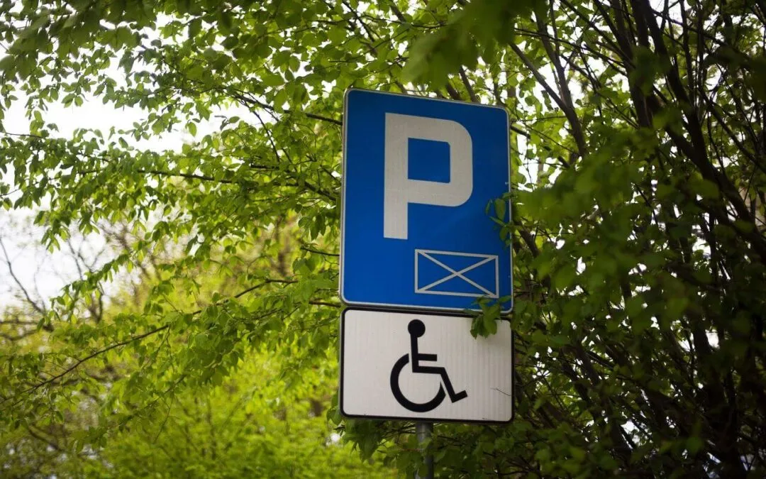 Zdjęcie Jakie znaki nie obowiązują niepełnosprawnych z kartą parkingową?