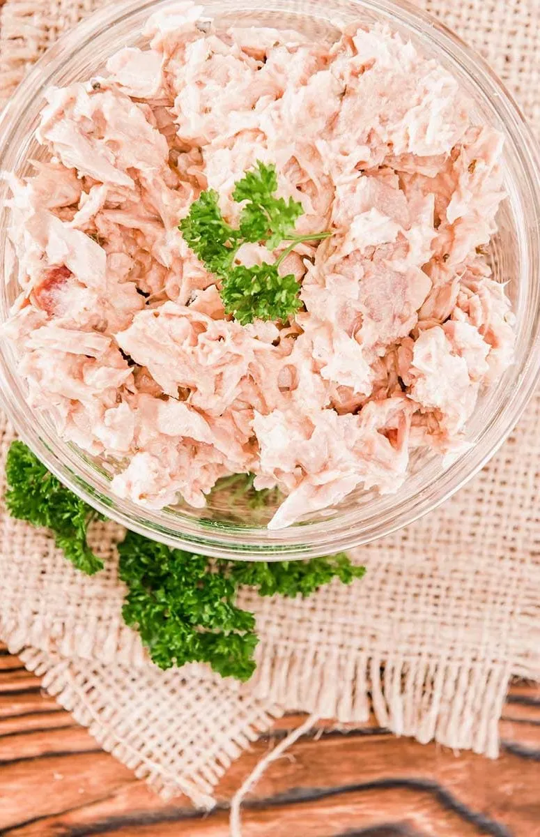 Zdjęcie Recetas de ensalada de salmón fácil que puedes preparar en minutos