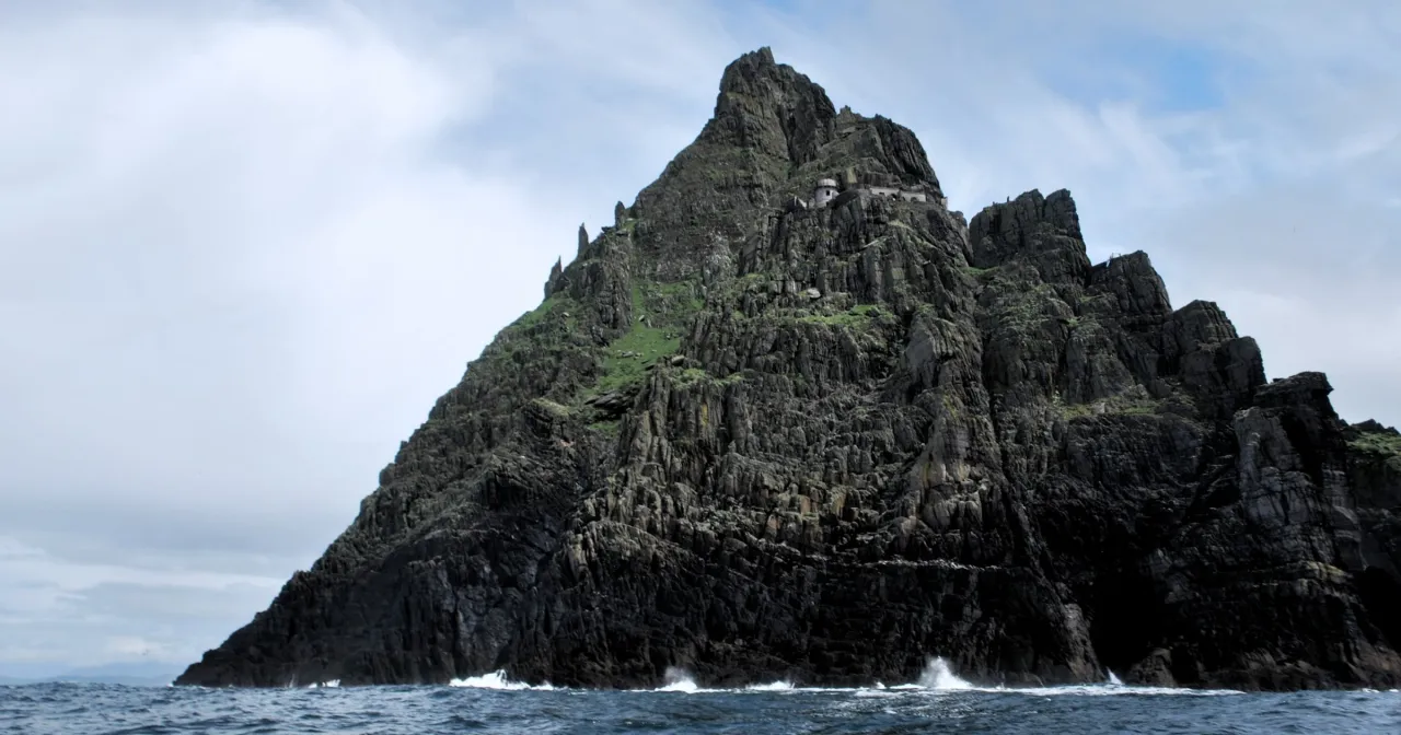 Zdjęcie Ile odcinków ma powrót na wyspę? Sprawdź zaskakujące różnice