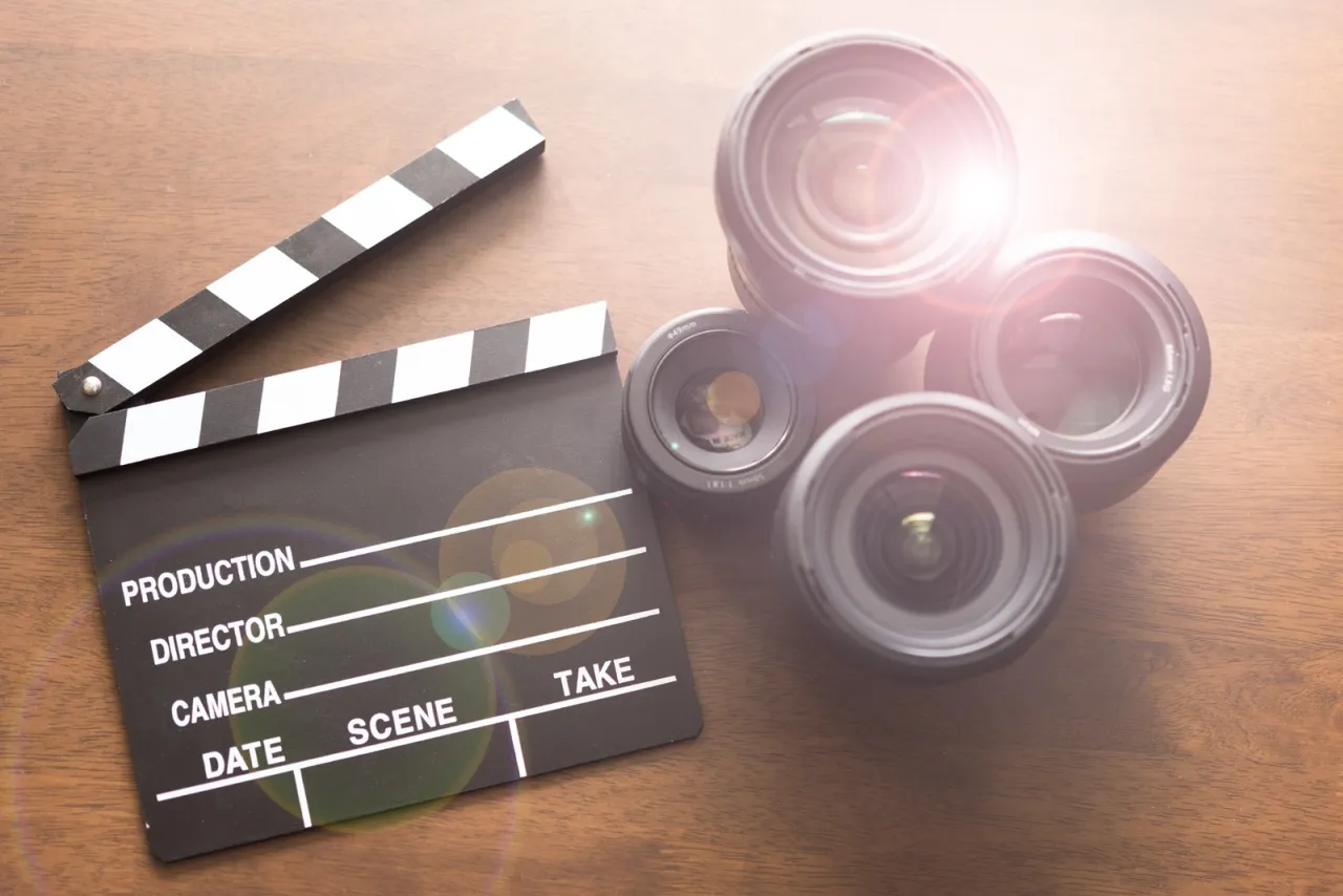 Zdjęcie Uniwersalny obiektyw: Jaki wybrać? Poradnik i TOP modele