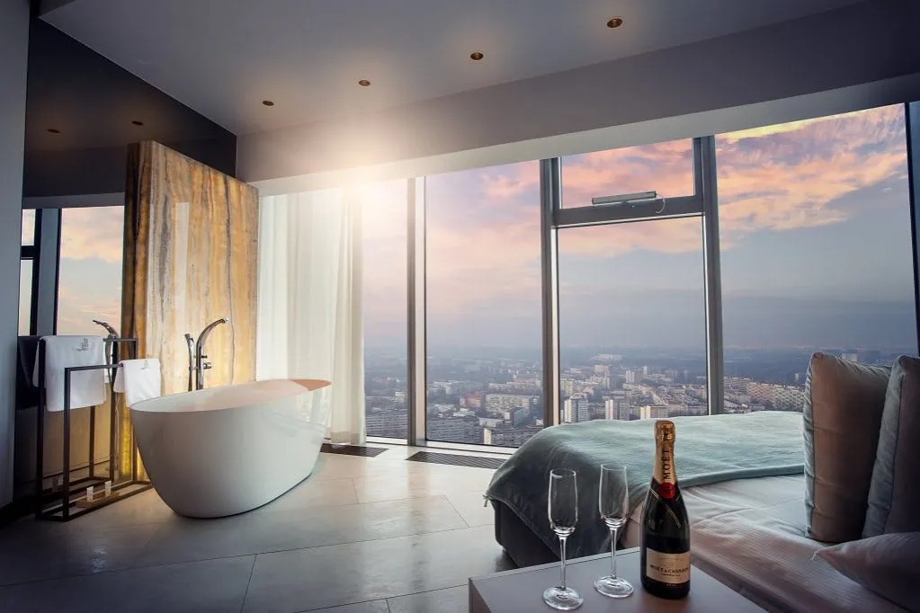 Zdjęcie Ile kosztuje mieszkanie w Sky Tower? Zaskakujące ceny i opcje