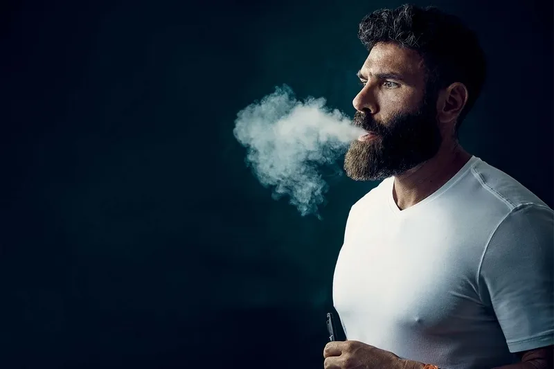 Zdjęcie Kim jest Dan Bilzerian? Kontrowersje i życie pełne luksusu