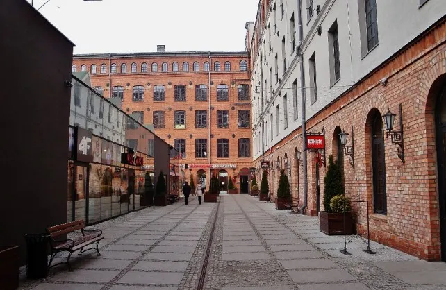 Zdjęcie Najlepsze atrakcje w Żyrardowie, które musisz zobaczyć podczas wizyty