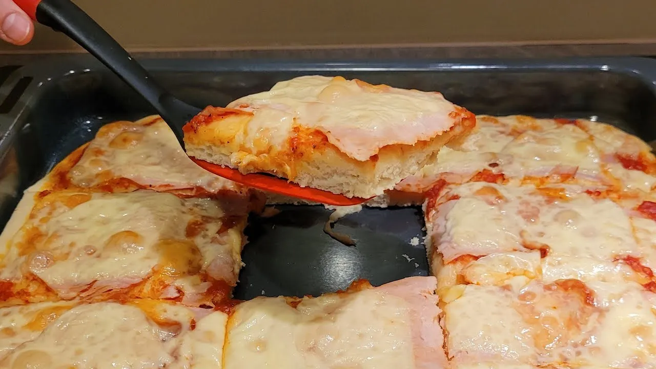 Zdjęcie Jak zrobić domową pizzę - prosta receptura na idealne ciasto
