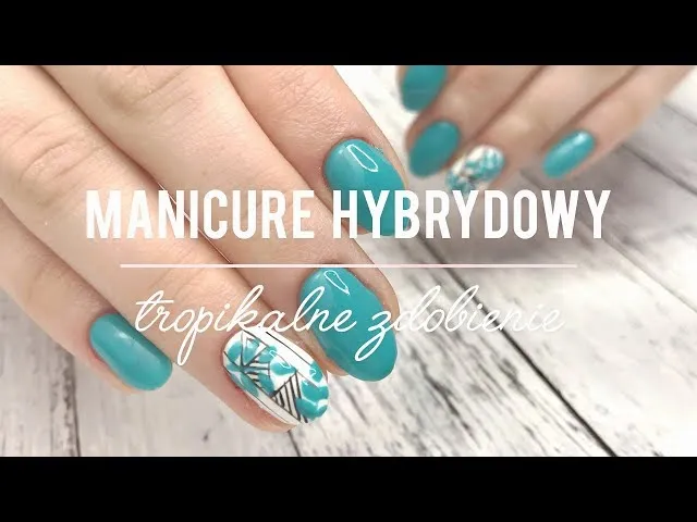 Zdjęcie Manicure hybrydowy z nadbudową – co to jest i dlaczego warto?