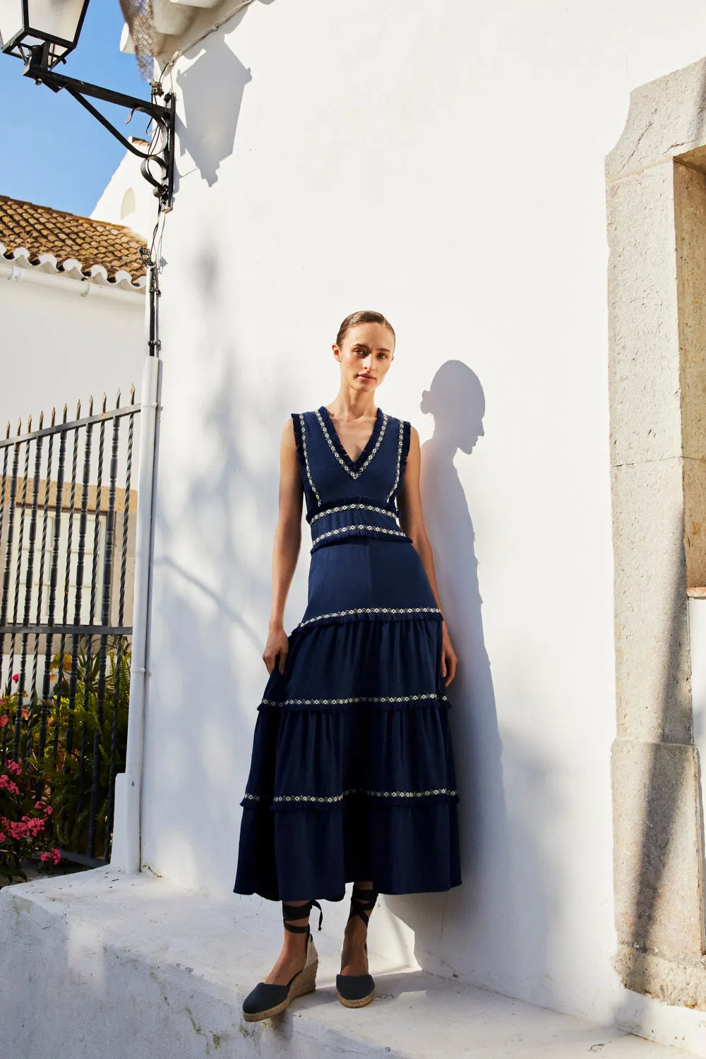 Zdjęcie Outfit comunión invitada: evita errores y luce perfecta en el evento
