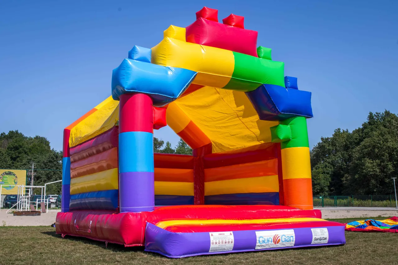 Zdjęcie Wybierz dmuchaniec idealny: Poradnik zakupowy i trendy na lato