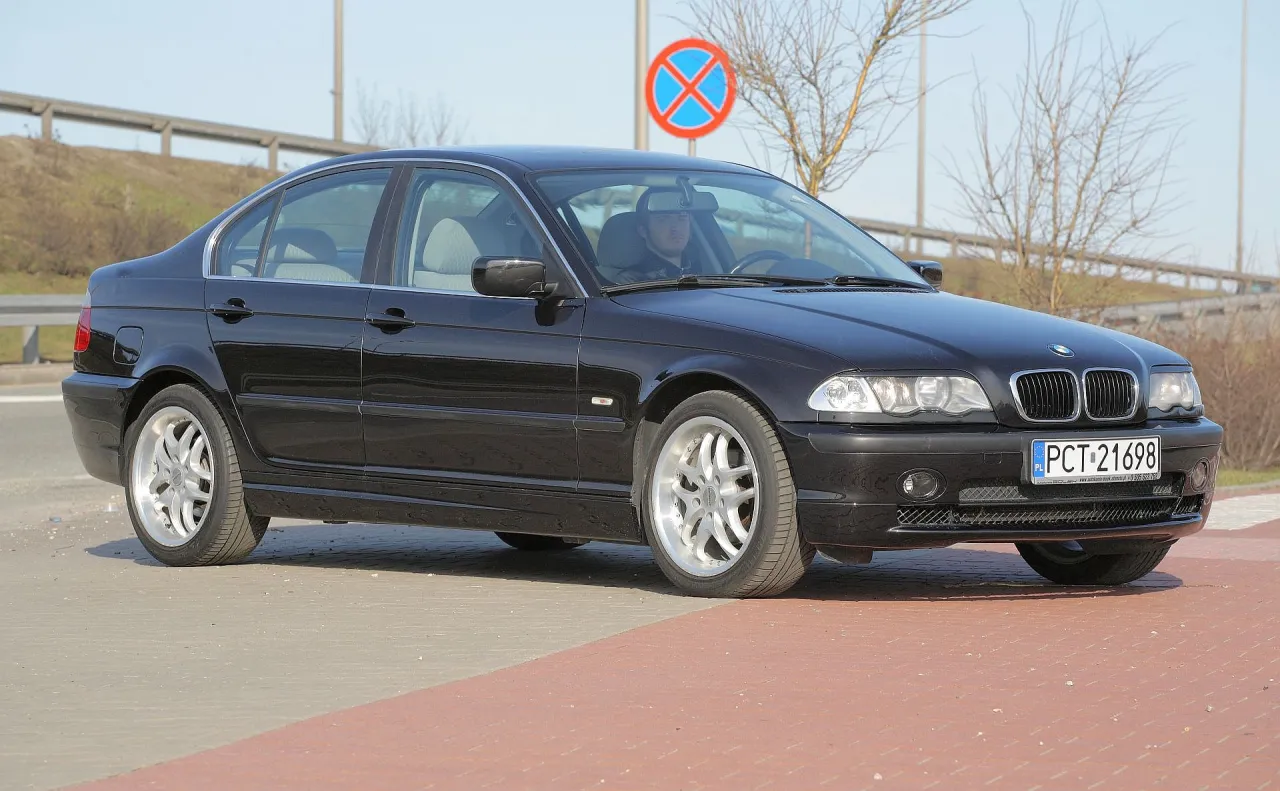 Zdjęcie Jakie żarówki do BMW E46? Odkryj idealne opcje dla swojego auta