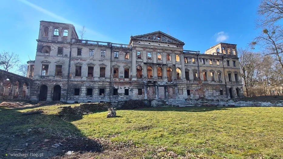 Zdjęcie Tajemnice pałacu w Sławikowie: historia magnackiej rezydencji Eikstedtów