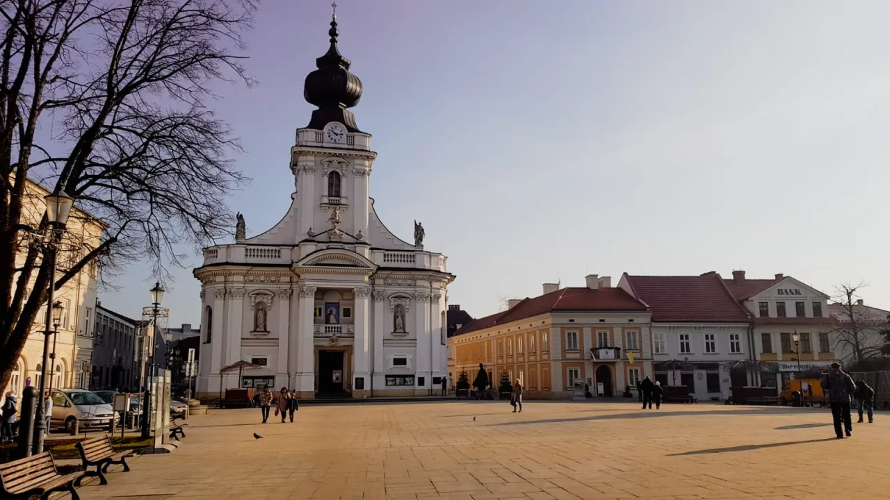 Zdjęcie Ile lat Karol Wojtyła mieszkał w Wadowicach? Odkryj jego historię