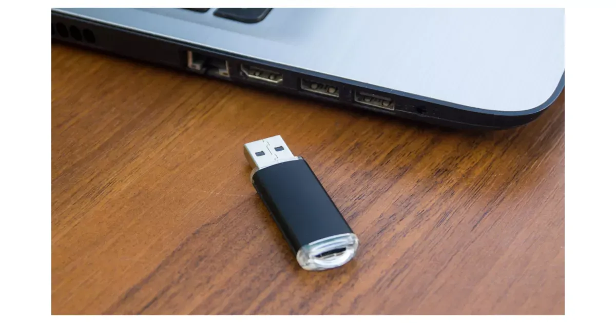 Zdjęcie Ile kosztuje pendrive 32GB? Ceny, modele i porady zakupowe